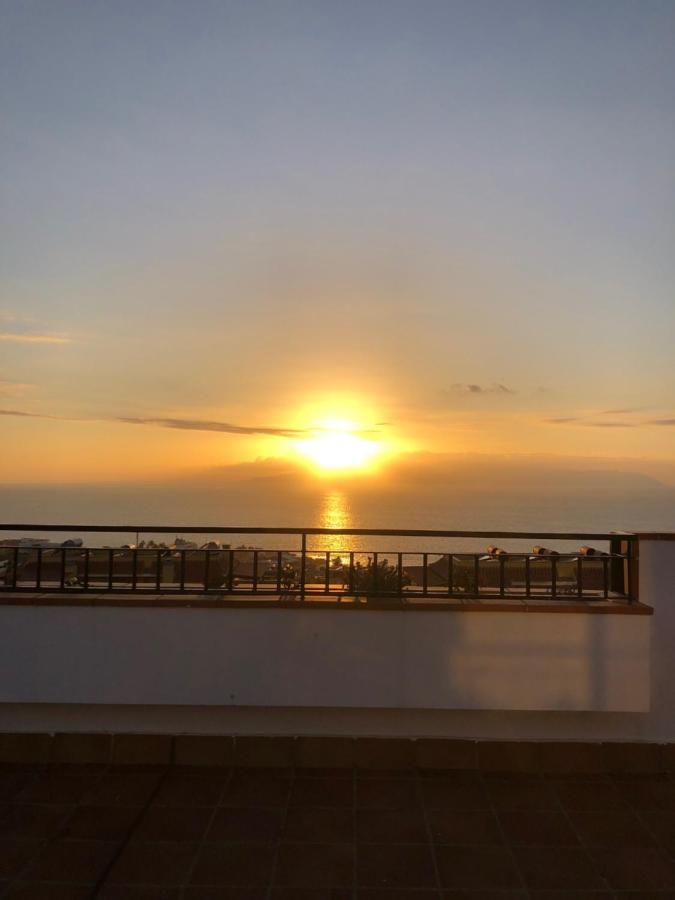 Amazing Duplex With Large Terrace And Sea Views Apartment Puerto de Santiago  Exterior foto